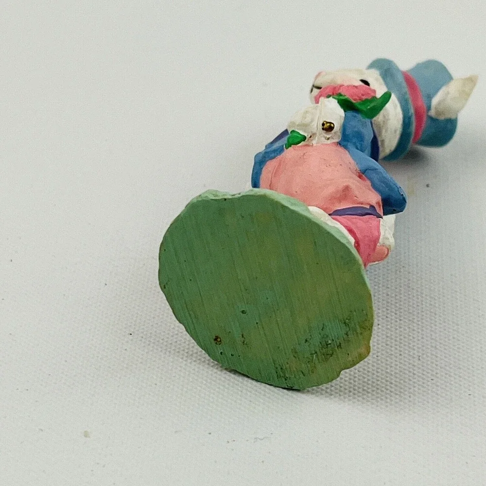 Cottontail Lane‎ Courting Bunny Figurine Resin Blue Top Hat Cane Rose Bouquet